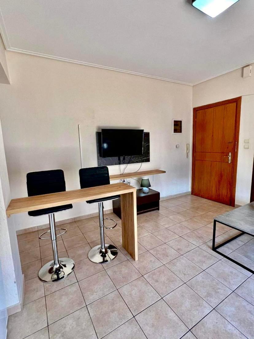 Central Appartment 2 With Parking Лариса Екстериор снимка