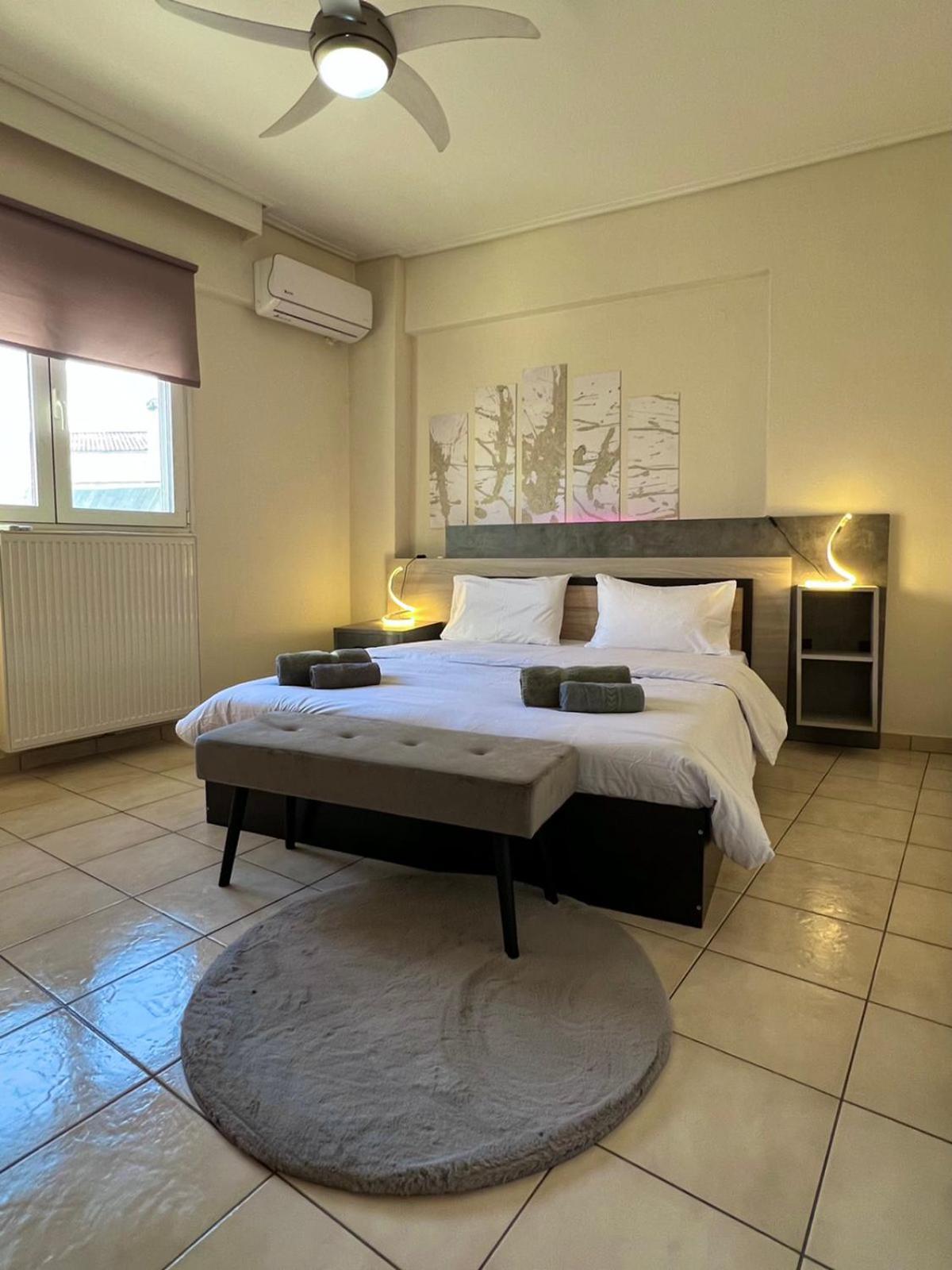 Central Appartment 2 With Parking Лариса Екстериор снимка
